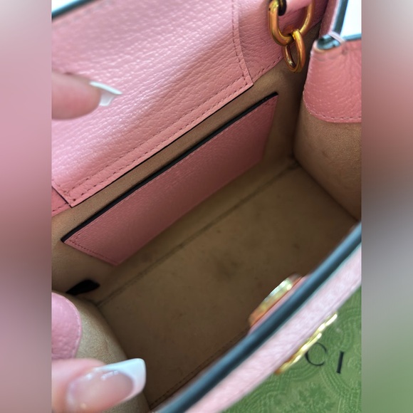 Authentic GUCCI Diana Mini Tote Bag in Pink Leather - Picture 5 of 10